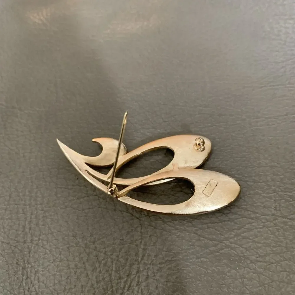 Vintage 1970's Crown Trifari Brooch Pin Abstract Swirl Brushed & Shiny Gold-tone